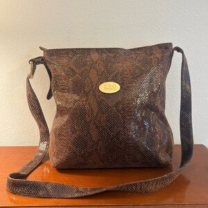 ORO Vittadini Vintage Crossbody Bag